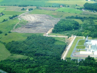 August 2005: Die gerodete Baufläche